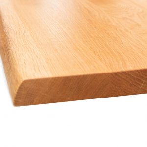 Eiche-Massivh-breite-Bohlen-natura-Baumkante-detail